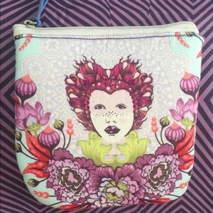 6x7 Elizabeth zipper pouch change lipstick